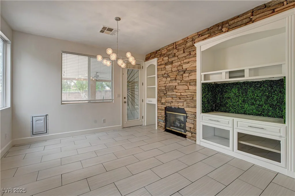3200 Ridgecliff, Las Vegas, NV 89129