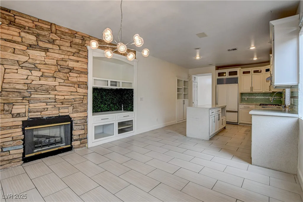 3200 Ridgecliff, Las Vegas, NV 89129