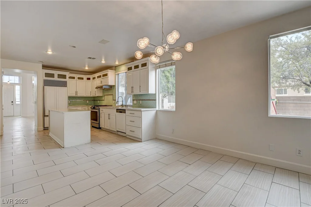 3200 Ridgecliff, Las Vegas, NV 89129