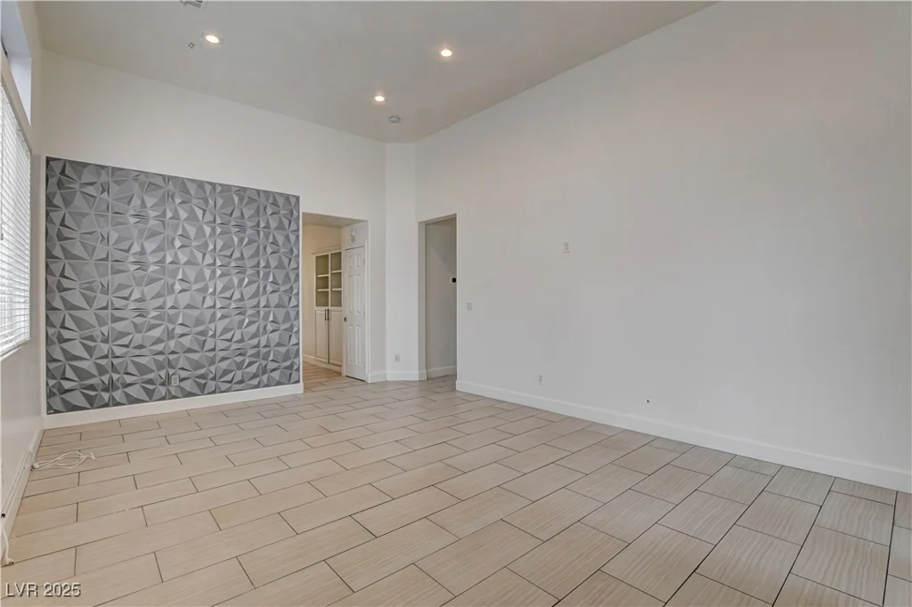3200 Ridgecliff, Las Vegas, NV 89129