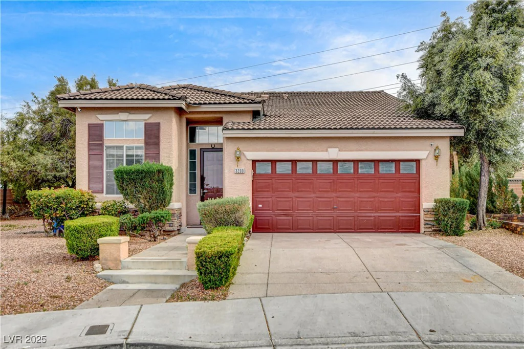 3200 Ridgecliff, Las Vegas, NV 89129