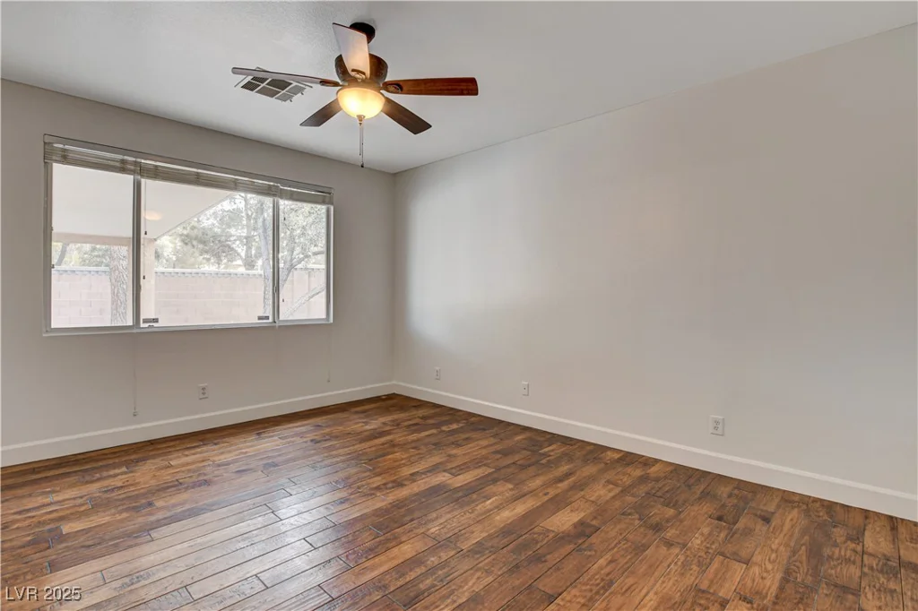 3200 Ridgecliff, Las Vegas, NV 89129