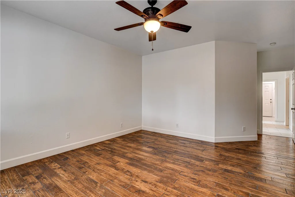 3200 Ridgecliff, Las Vegas, NV 89129