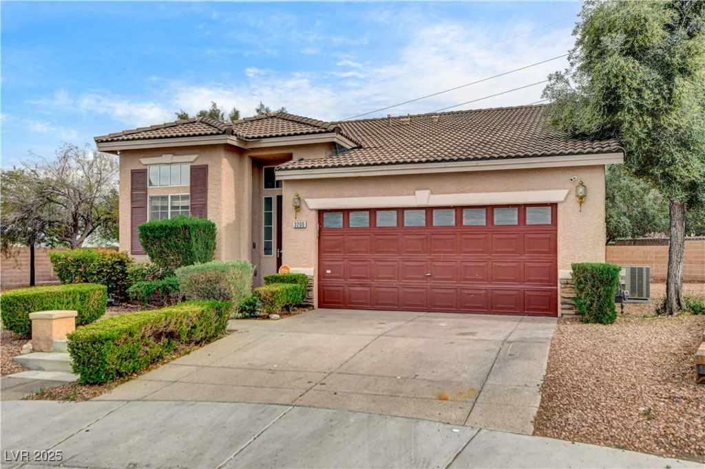 3200 Ridgecliff, Las Vegas, NV 89129