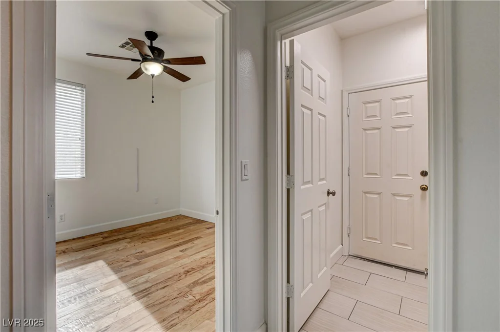 3200 Ridgecliff, Las Vegas, NV 89129