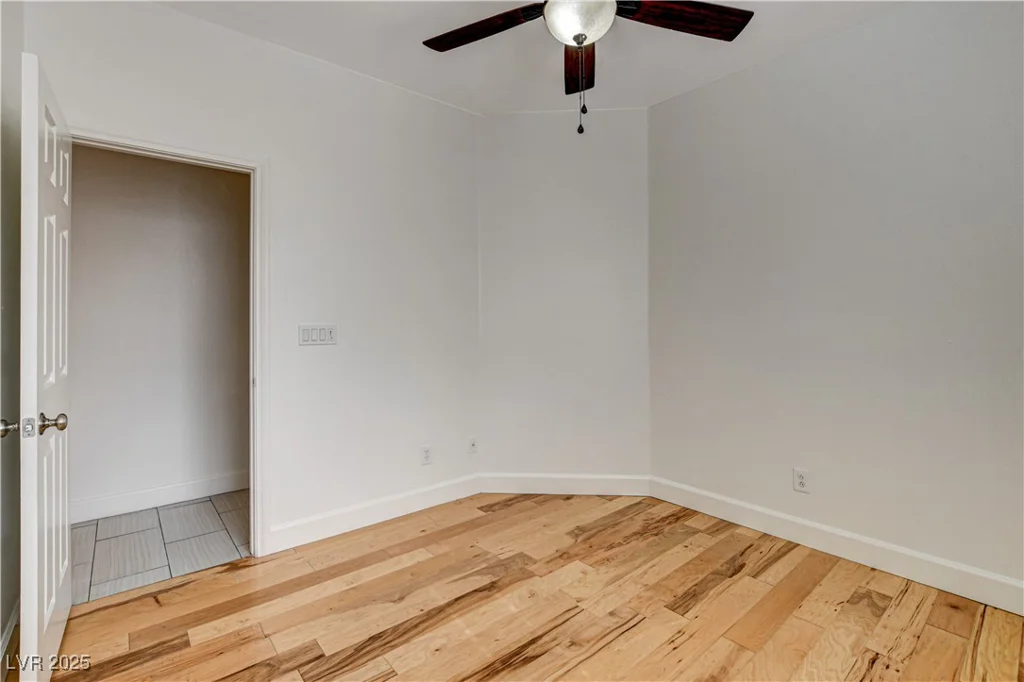 3200 Ridgecliff, Las Vegas, NV 89129