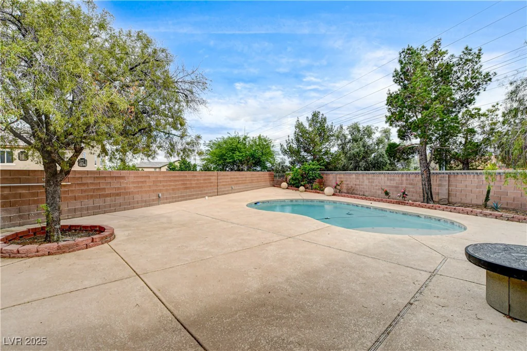 3200 Ridgecliff, Las Vegas, NV 89129