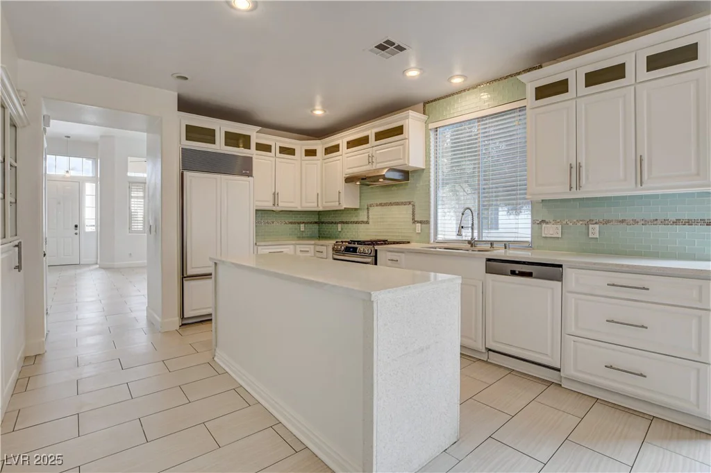 3200 Ridgecliff, Las Vegas, NV 89129