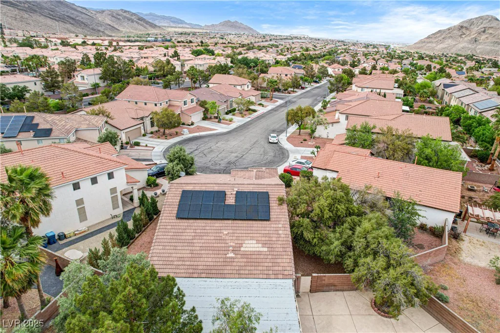 3200 Ridgecliff, Las Vegas, NV 89129