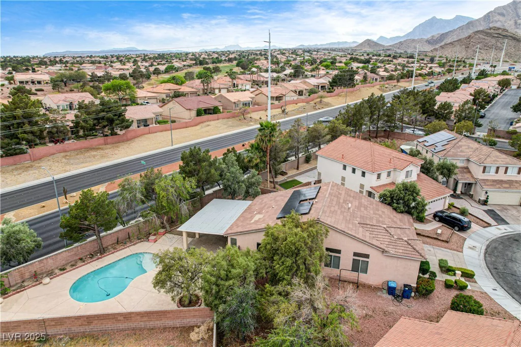 3200 Ridgecliff, Las Vegas, NV 89129