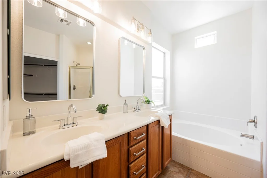 909 Trinity Pond, Henderson, NV 89002