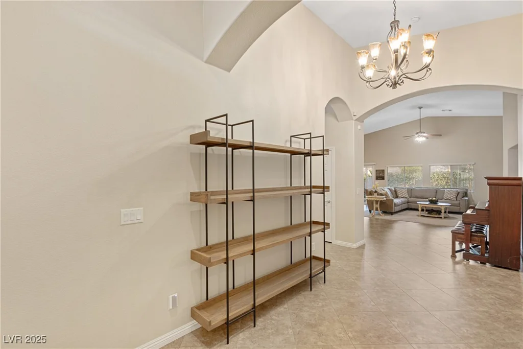 6413 White Tiger, Las Vegas, NV 89130