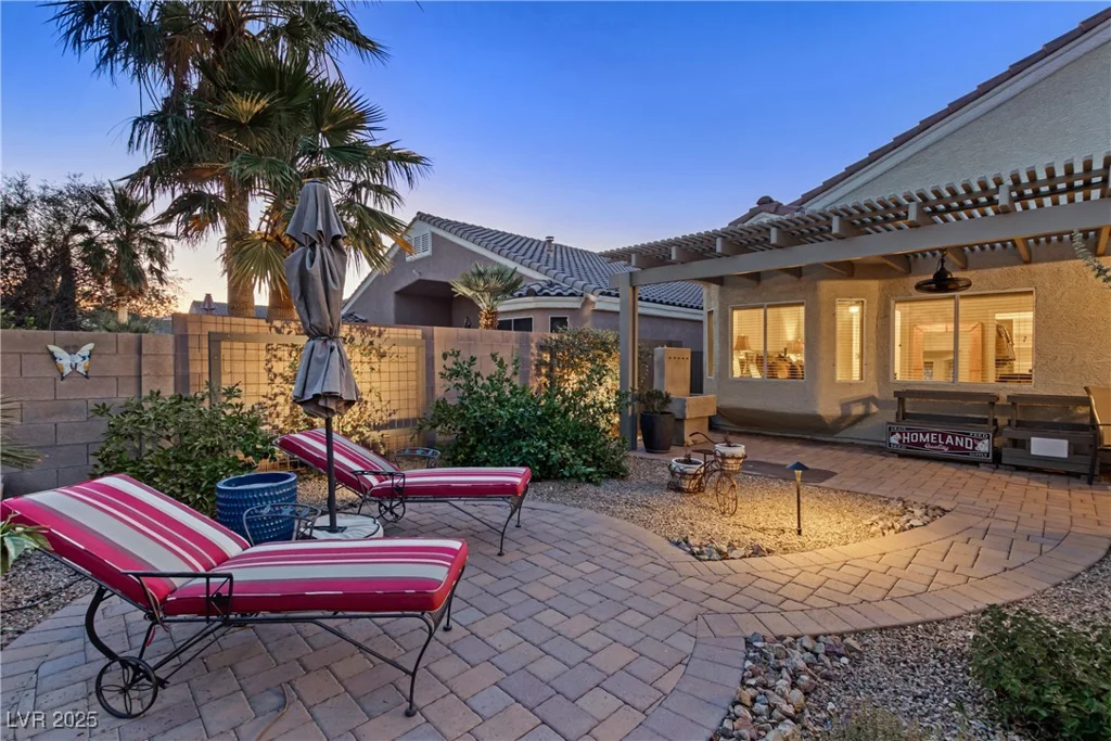 6413 White Tiger, Las Vegas, NV 89130