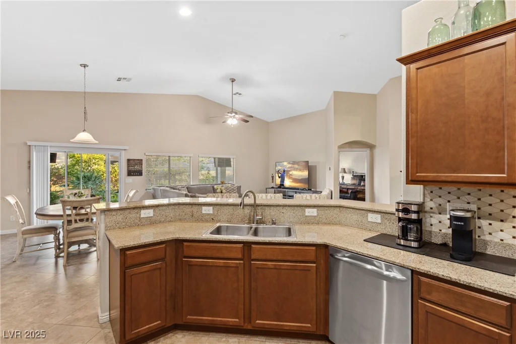 6413 White Tiger, Las Vegas, NV 89130