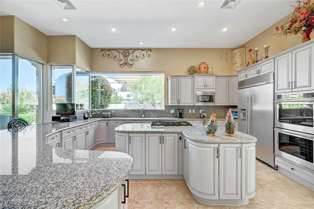 4936 Mountain Foliage, Las Vegas, NV 89148