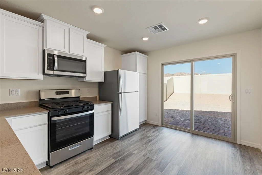4249 Gold Desert, North Las Vegas, NV 89032