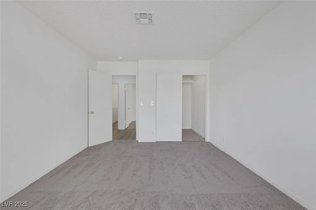 6808 Waterhen, Las Vegas, NV 89108