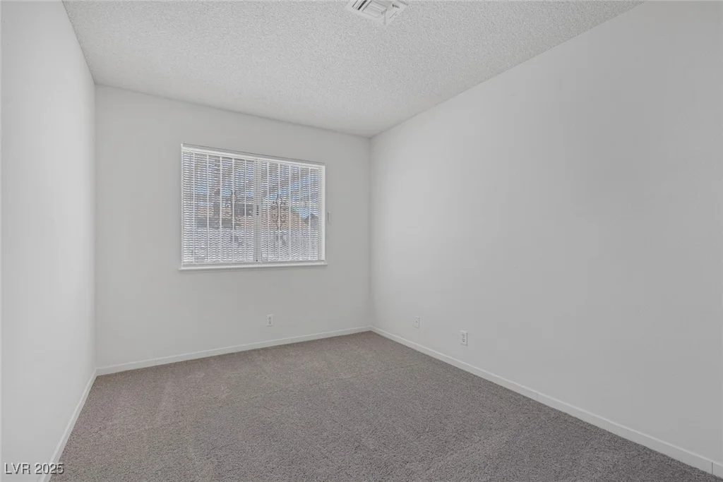 6808 Waterhen, Las Vegas, NV 89108