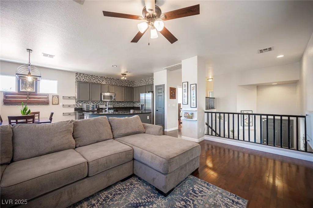 7021 Salt Marsh, Las Vegas, NV 89148