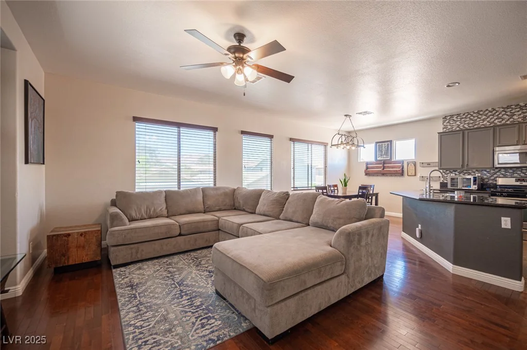 7021 Salt Marsh, Las Vegas, NV 89148