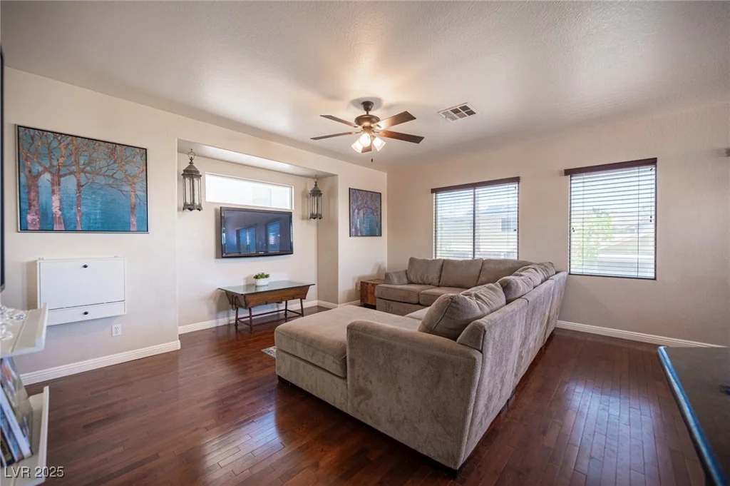 7021 Salt Marsh, Las Vegas, NV 89148
