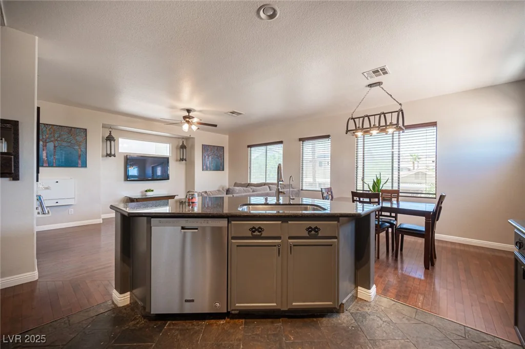 7021 Salt Marsh, Las Vegas, NV 89148