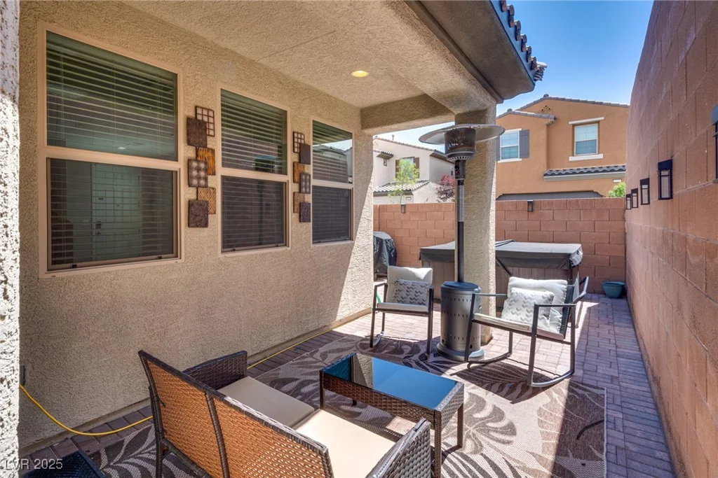 7559 Chimney Point, Las Vegas, NV 89166