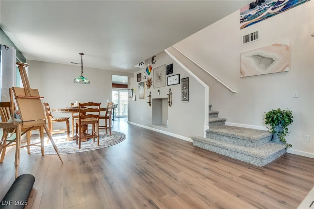 1048 Menands, Las Vegas, NV 89123
