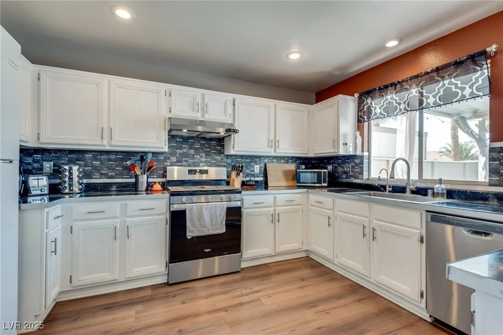 1048 Menands, Las Vegas, NV 89123