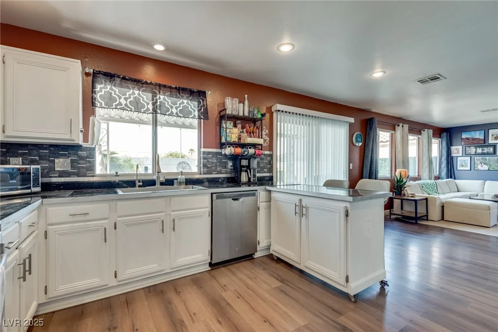 1048 Menands, Las Vegas, NV 89123