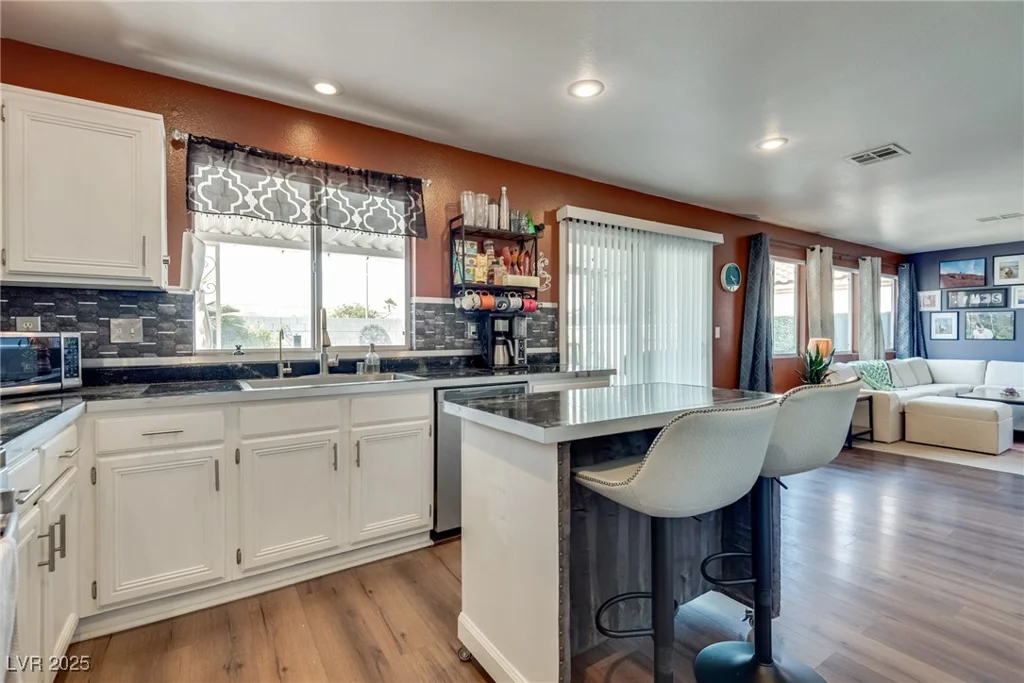 1048 Menands, Las Vegas, NV 89123