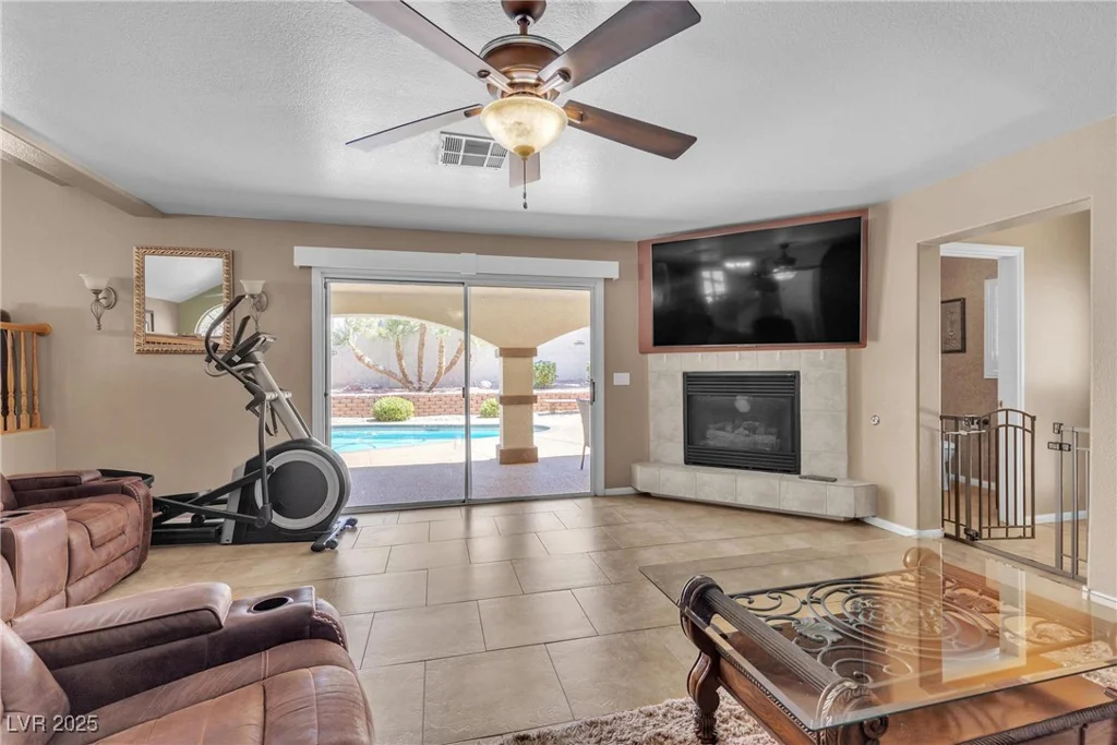 1877 Glory Lily, Las Vegas, NV 89123