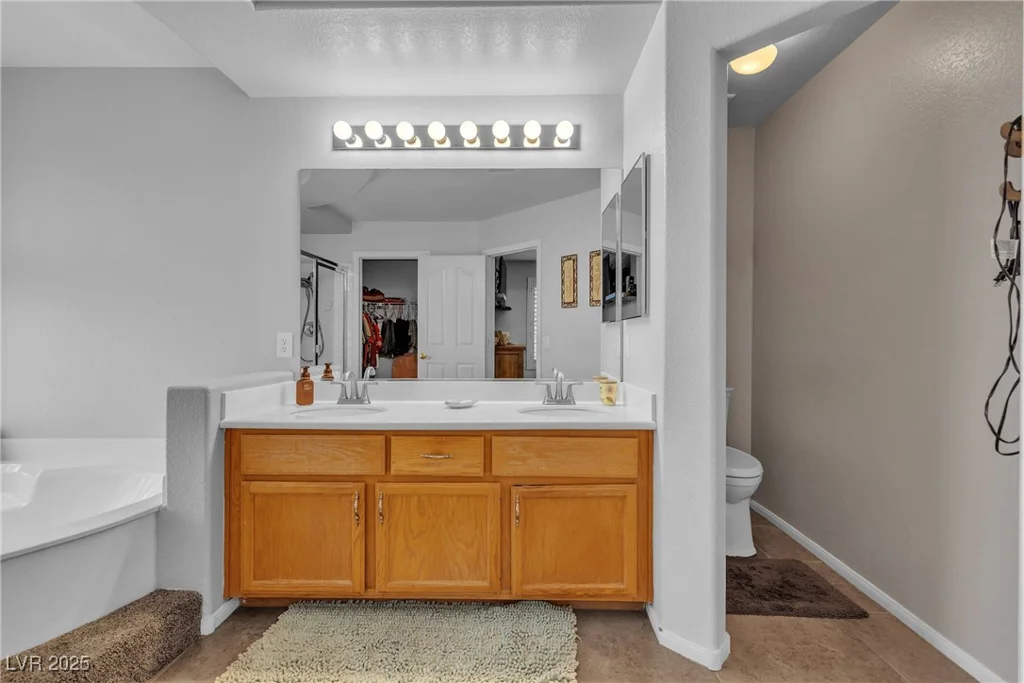 1877 Glory Lily, Las Vegas, NV 89123