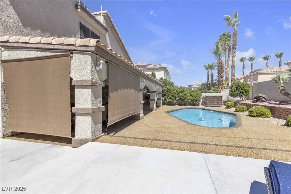 1877 Glory Lily, Las Vegas, NV 89123