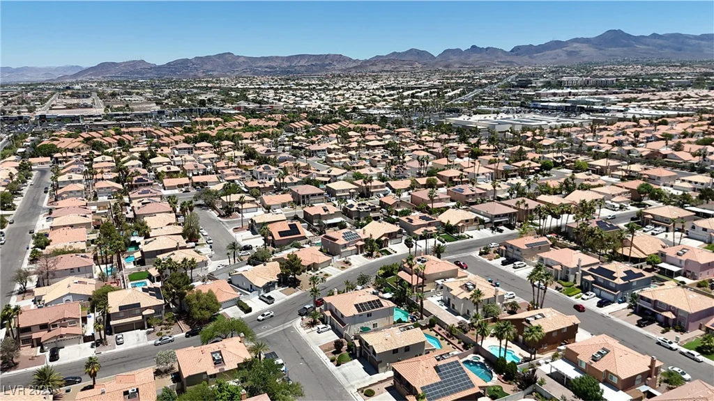 1877 Glory Lily, Las Vegas, NV 89123