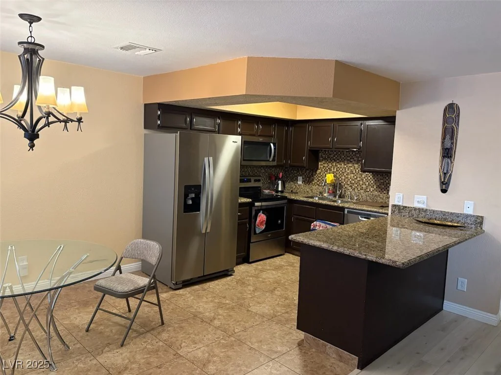 2701 Beaver Creek, Las Vegas, NV 89117