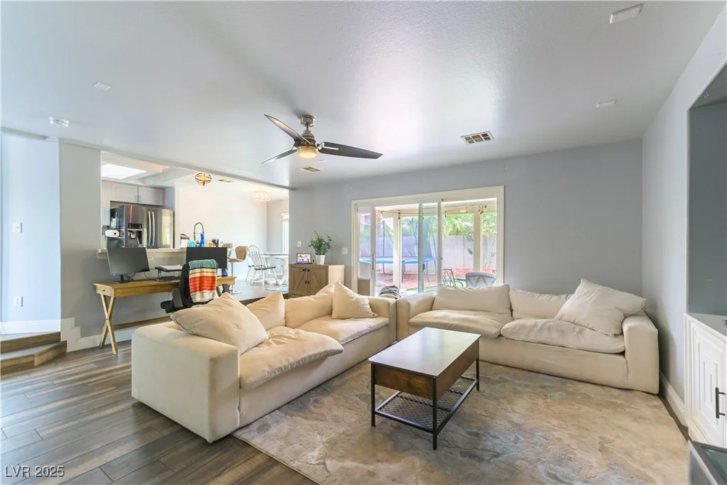 8484 Montana Stream, Las Vegas, NV 89113