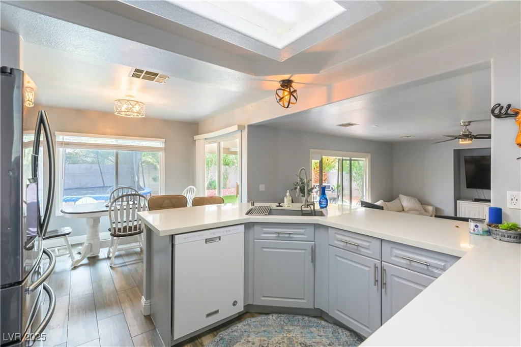 8484 Montana Stream, Las Vegas, NV 89113
