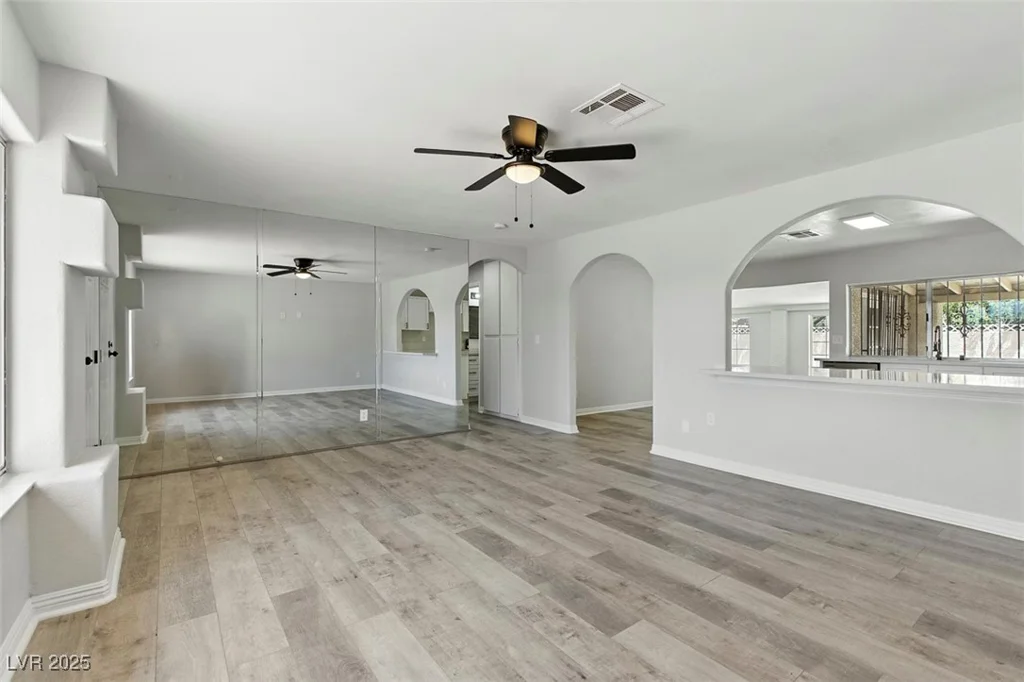 809 Greenbrook, Las Vegas, NV 89110