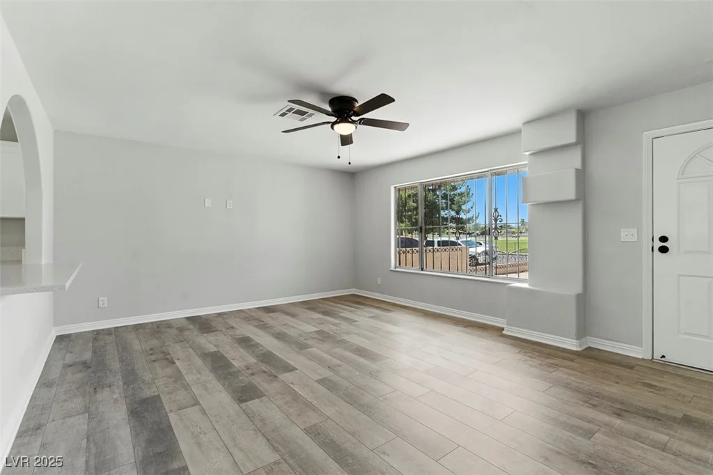 809 Greenbrook, Las Vegas, NV 89110