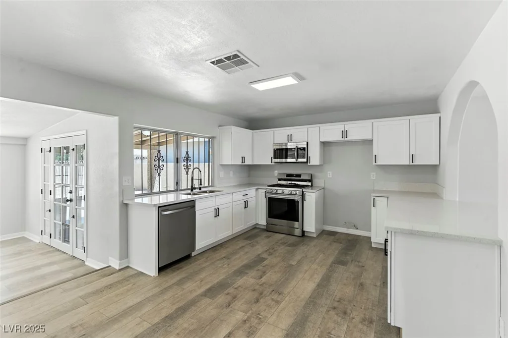 809 Greenbrook, Las Vegas, NV 89110