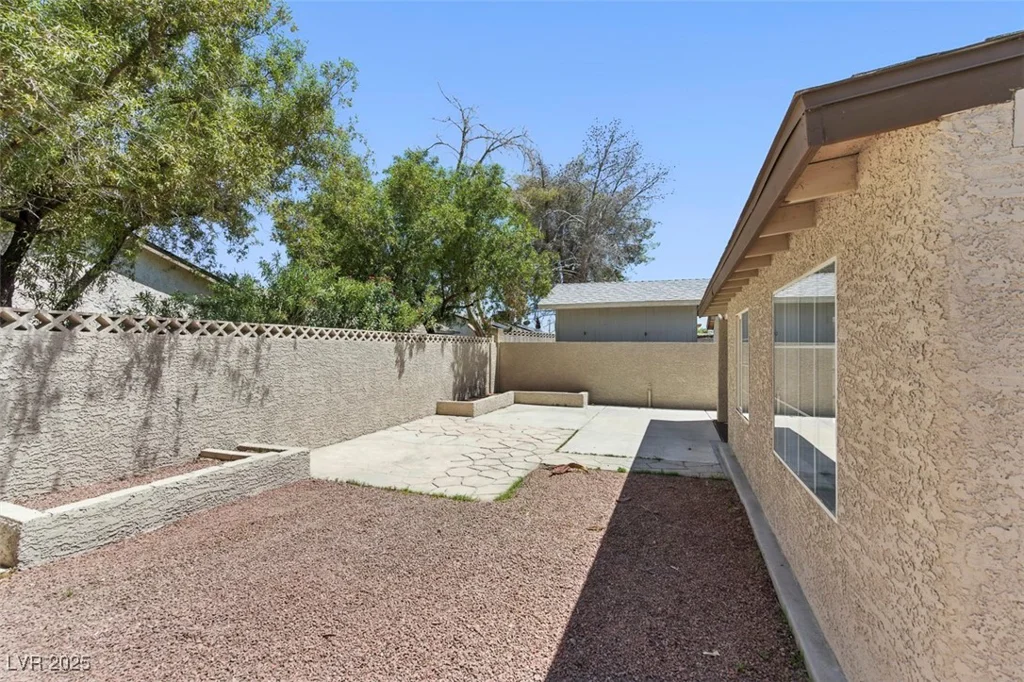 809 Greenbrook, Las Vegas, NV 89110