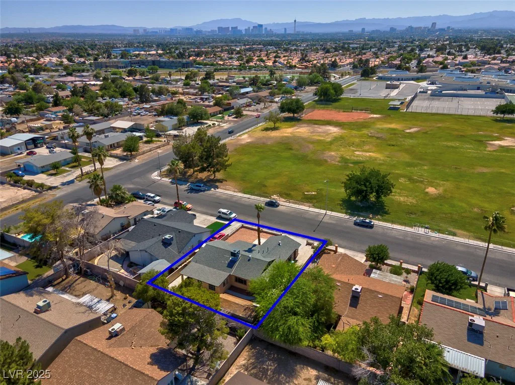 809 Greenbrook, Las Vegas, NV 89110