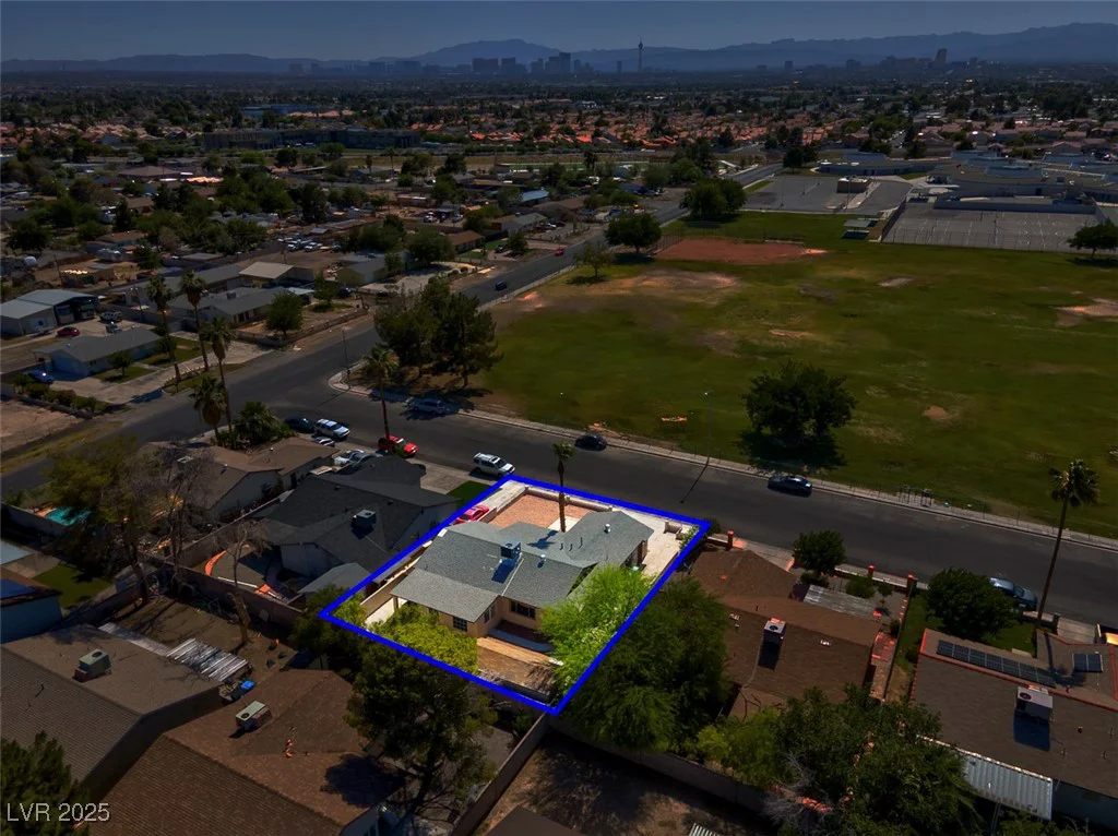 809 Greenbrook, Las Vegas, NV 89110