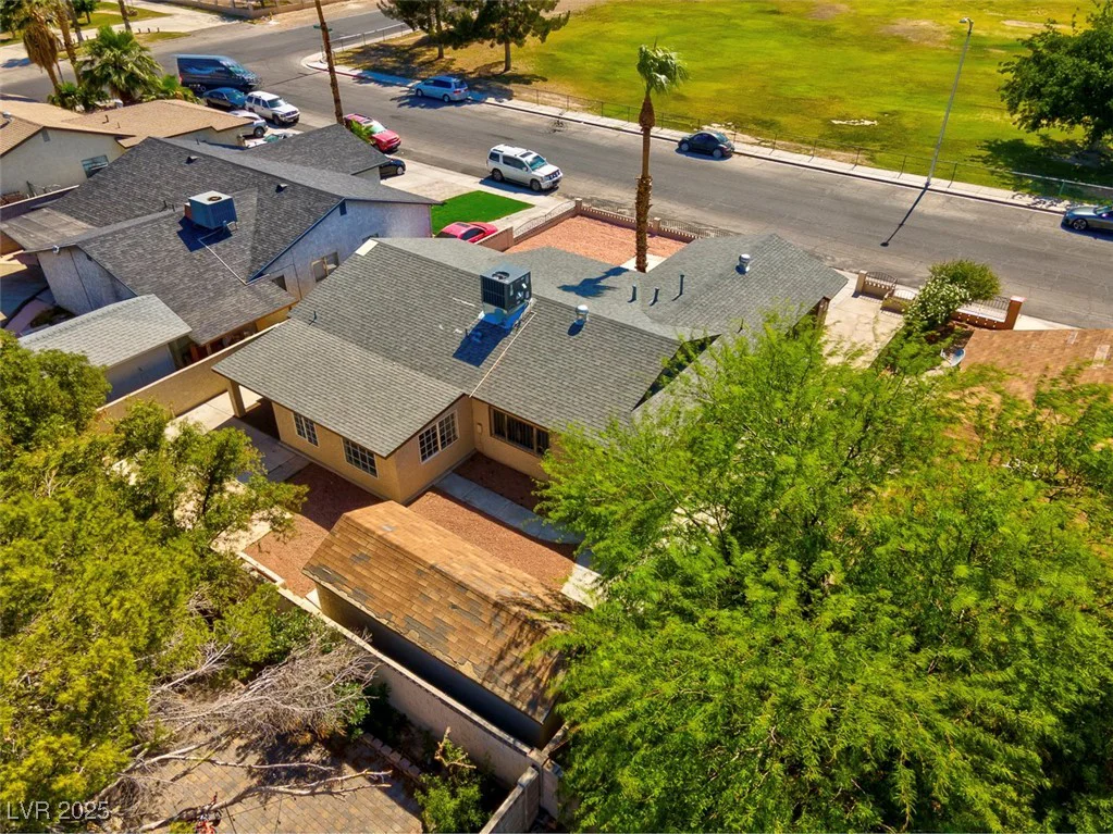 809 Greenbrook, Las Vegas, NV 89110