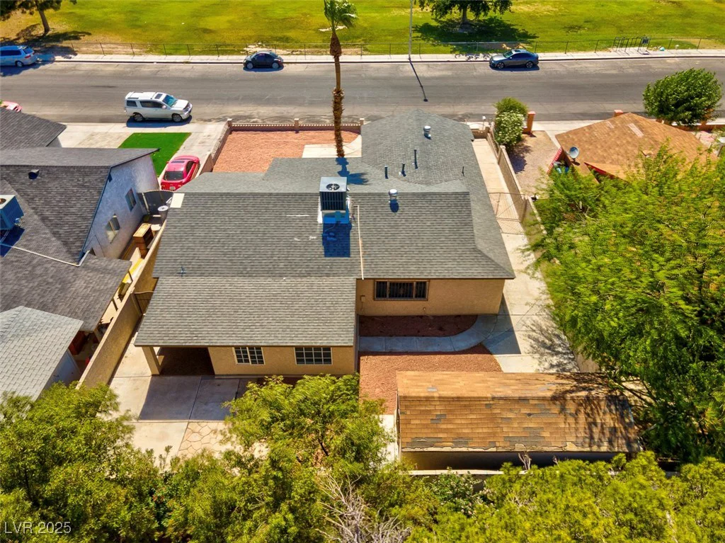 809 Greenbrook, Las Vegas, NV 89110