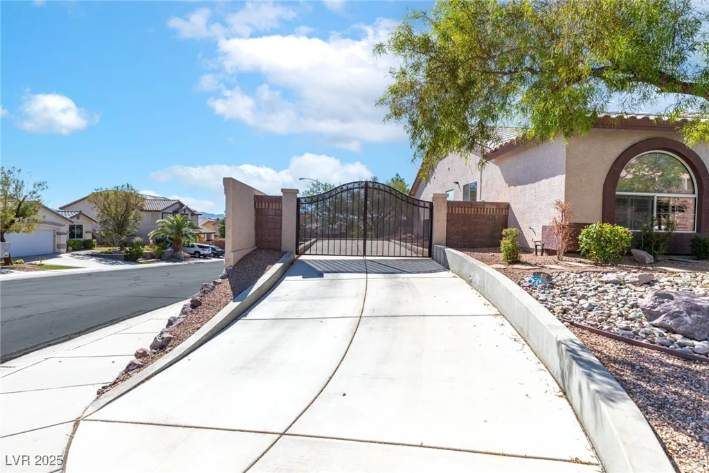 786 Craigmark, Henderson, NV 89002