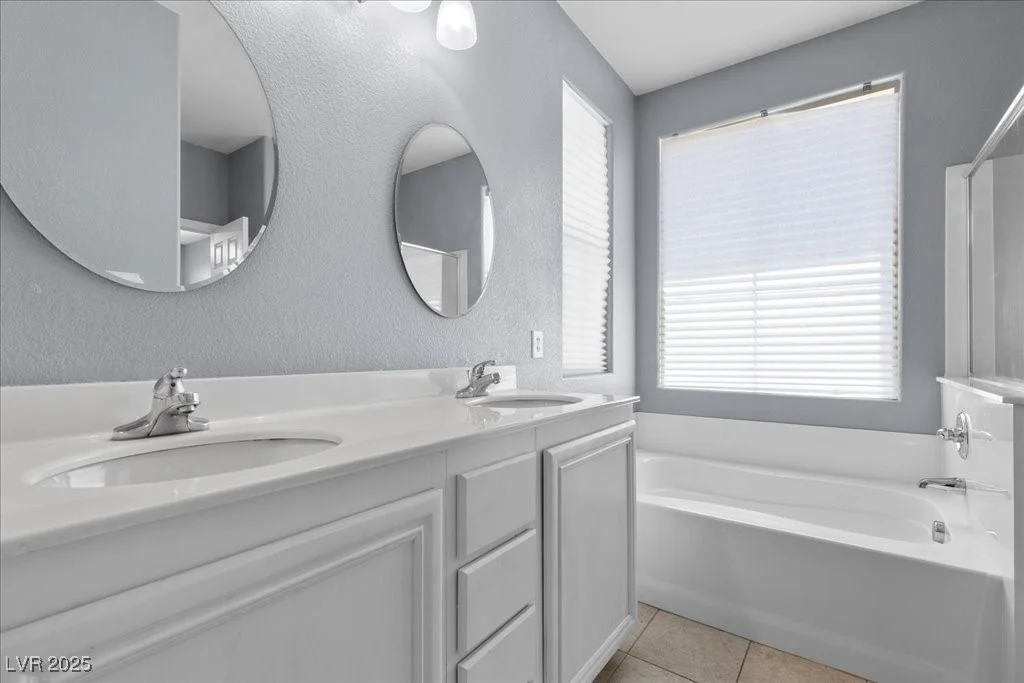 7818 Brodie Castle, Las Vegas, NV 89166