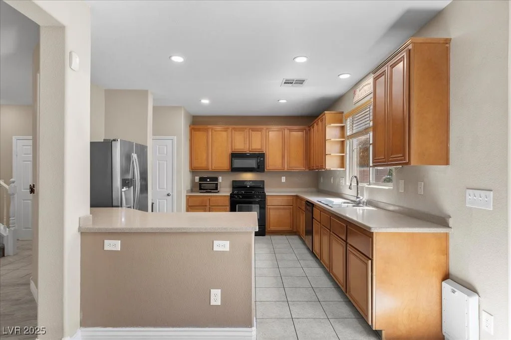 7818 Brodie Castle, Las Vegas, NV 89166