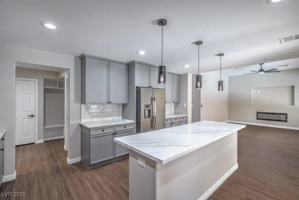 7619 Comanche Canyon, Las Vegas, NV 89113